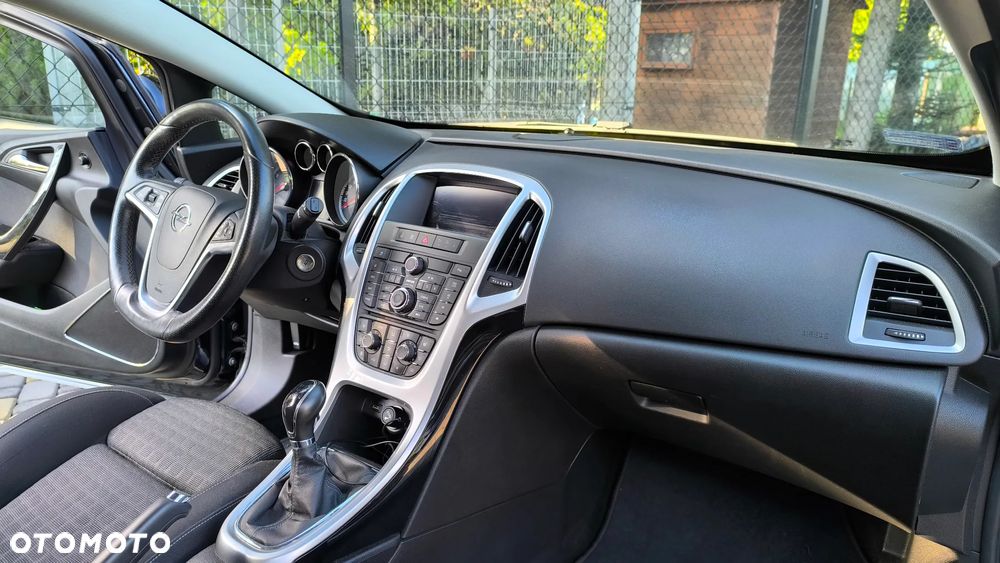 Opel Astra 1.4 Turbo - 16