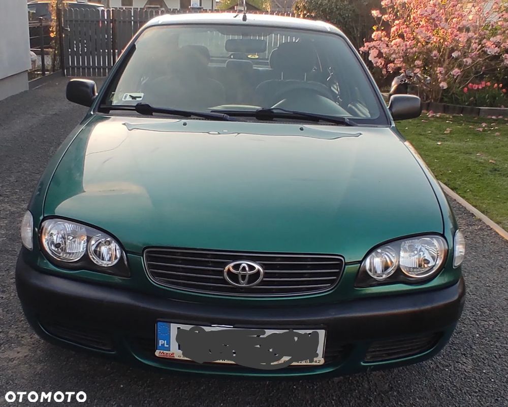 Toyota Corolla - 1