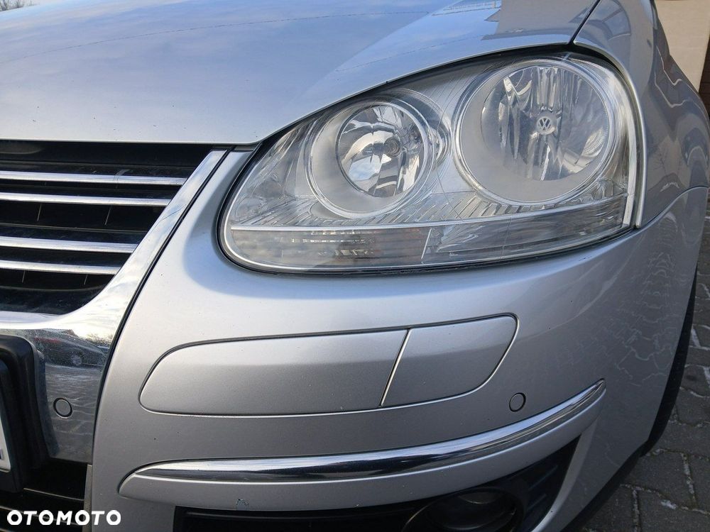 Volkswagen Golf 2.0 TDI Highline - 25