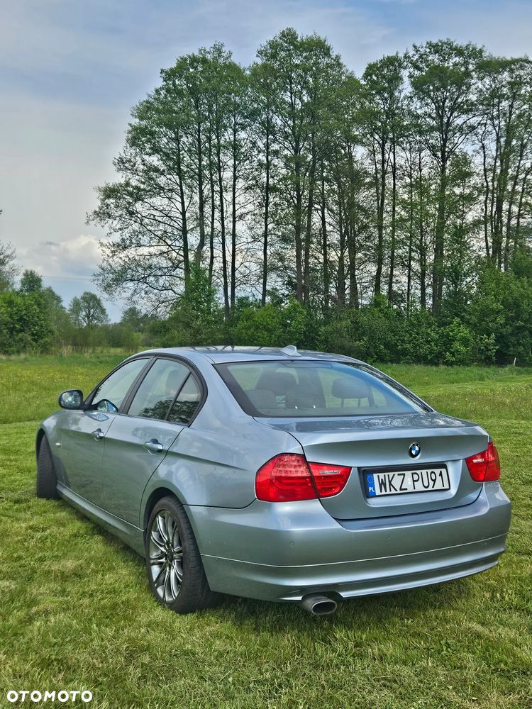 BMW Seria 3 318i Edition Sport - 3
