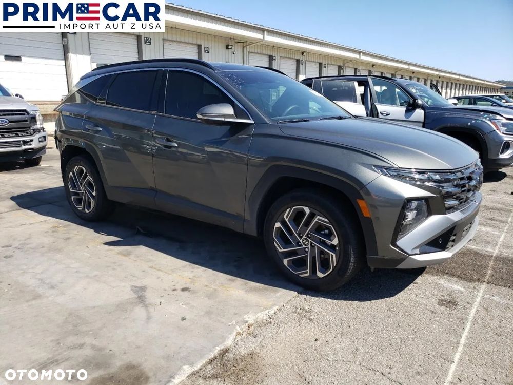Hyundai Tucson - 2