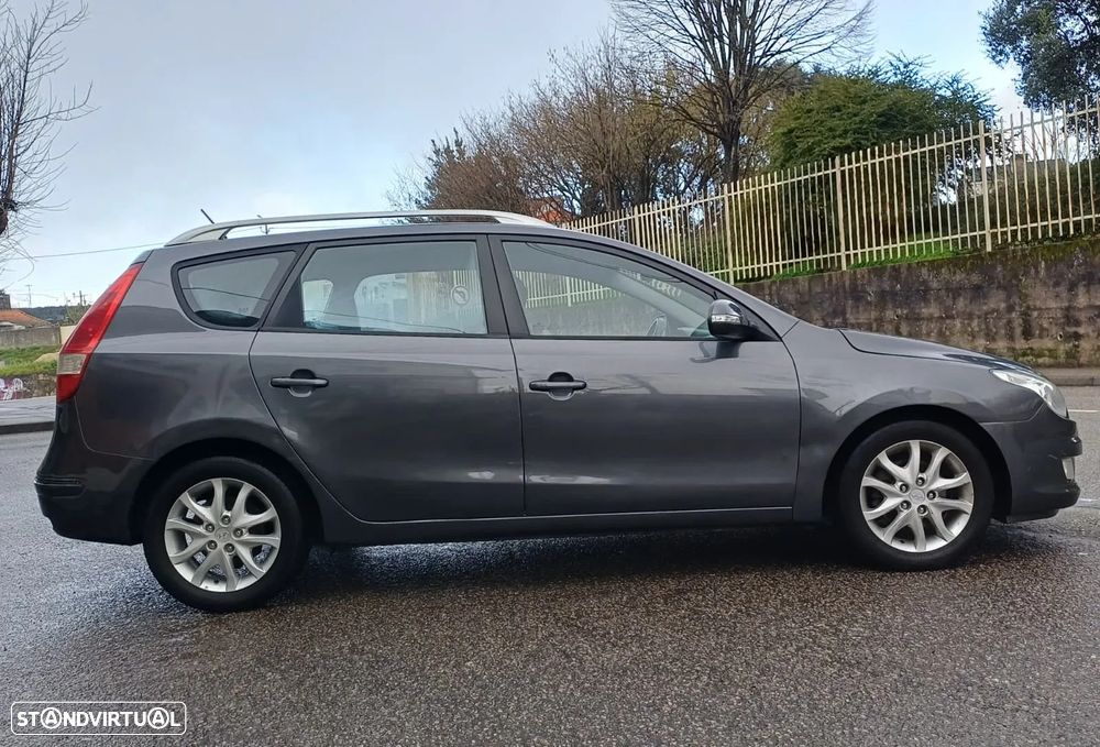 Hyundai i30 CW 1.6 CRDi Comfort - 12