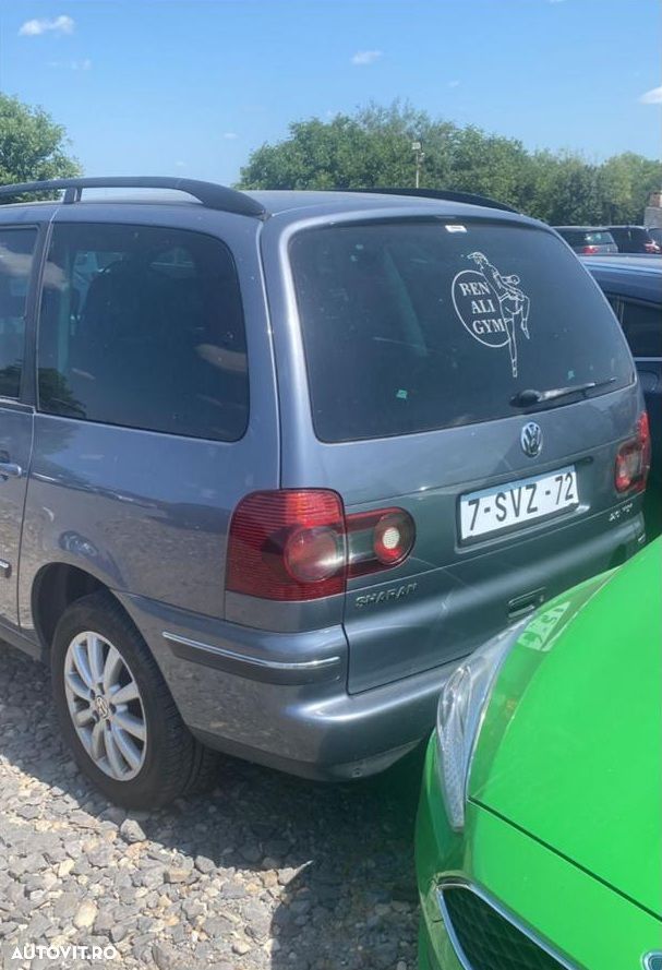 Volkswagen Sharan - 4