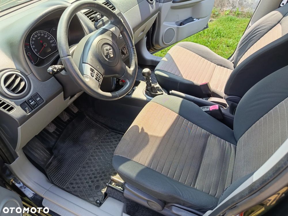 Suzuki SX4 1.9 DDiS 4WD GS / Premium - 12