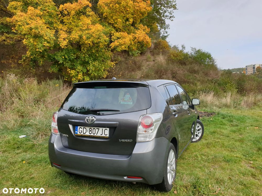 Toyota Verso 2.0 D-4D Sol plus 7os - 8