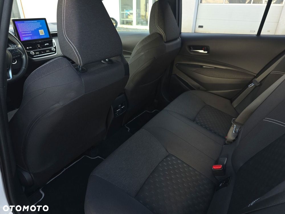 Toyota Corolla 1.8 Hybrid Comfort - 12