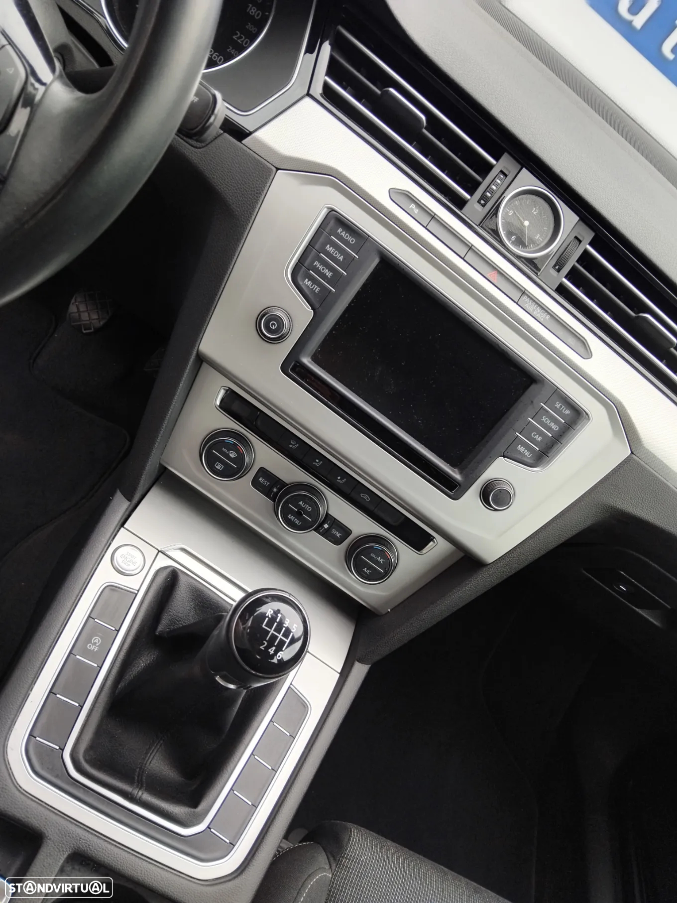 VW Passat 1.6 TDI BlueMotion - 11