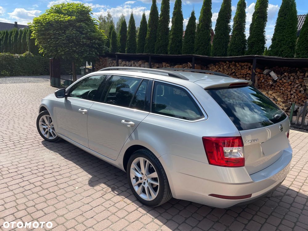 Skoda Octavia 2.0 TDI SCR Style DSG - 10