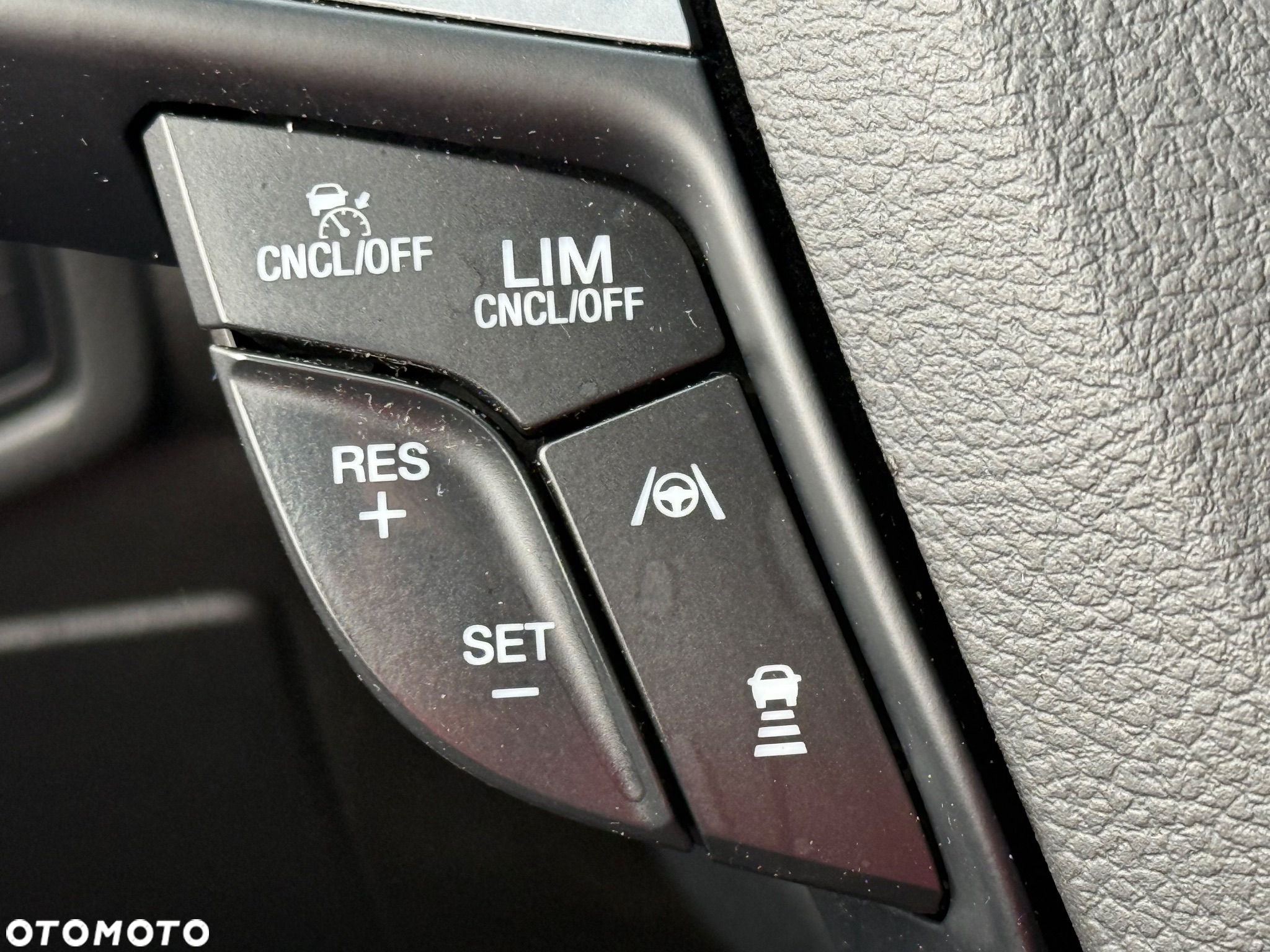Ford Edge 2.0 EcoBlue Bi-Turbo 4x4 ST-LINE - 30