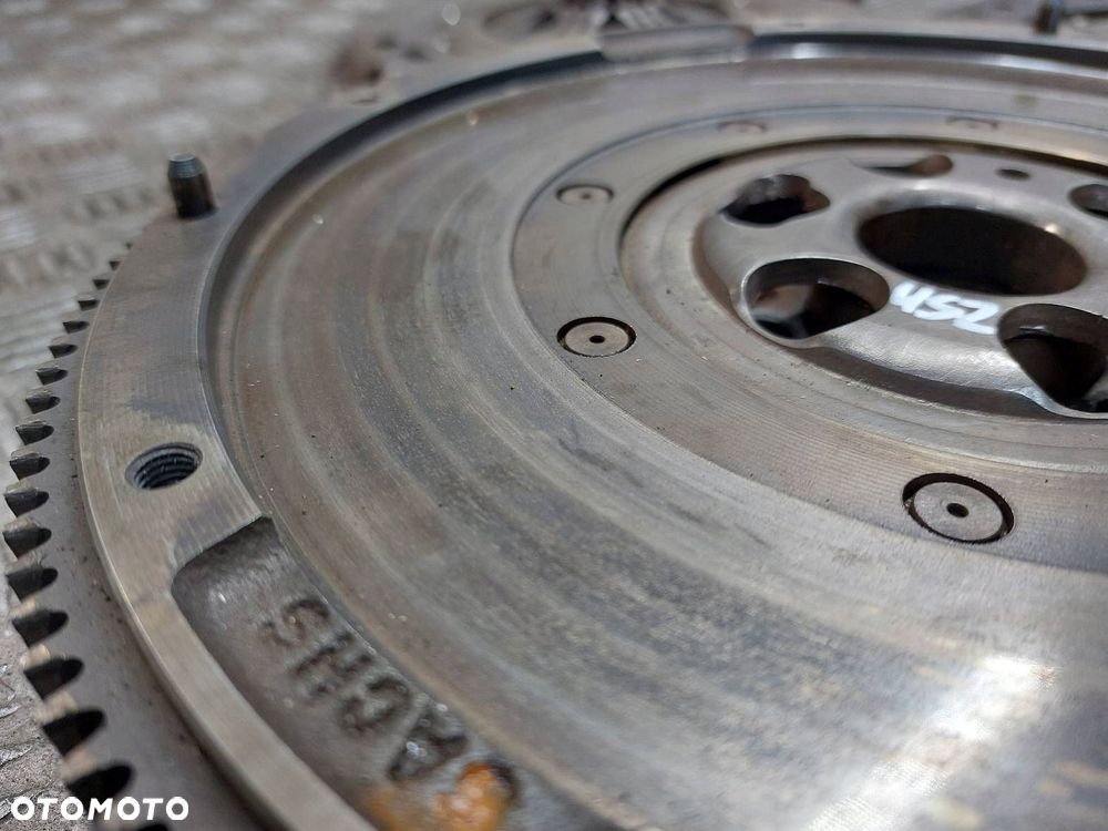 KOŁO DWUMASOWE + TARCZA + DOCISK + ŁOŻYSKO OPOROWE SKODA OCTAVIA I - 3