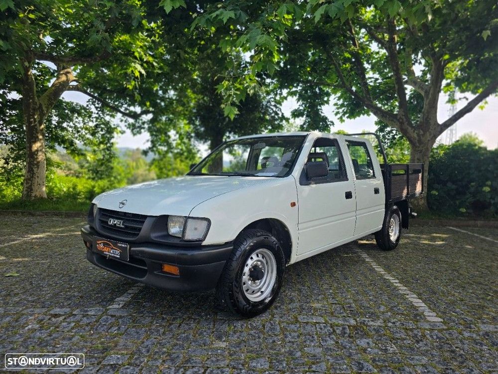 Opel Campo 2.5 TD TFR 54 HD CD CM - 2