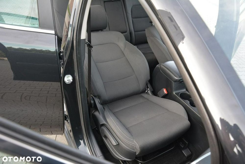 Kia Sportage 1.6 GDI 2WD SPIRIT - 16