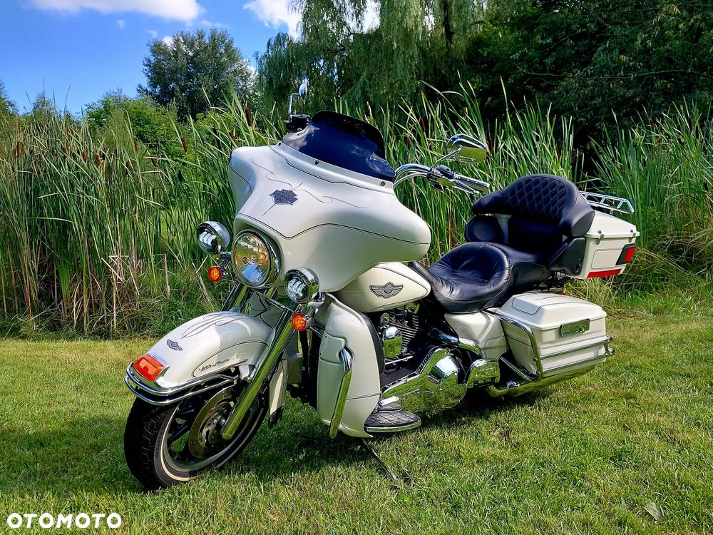 Harley-Davidson FLHTCU Ultra - 3