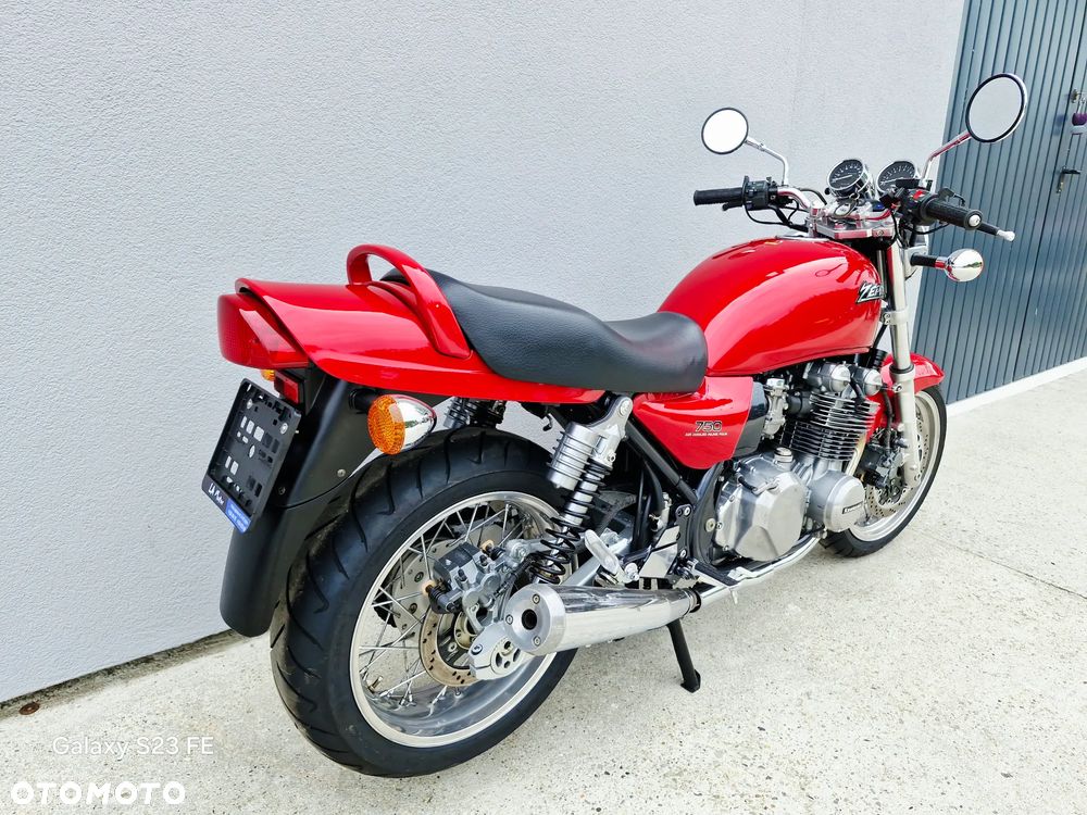 Kawasaki Zephyr - 13