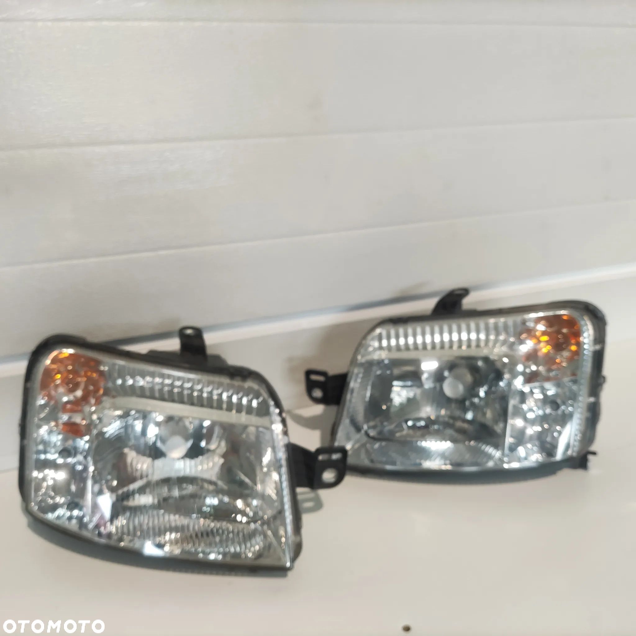 Fiat Panda 2 reflektor przód komplet ORYG. - 1