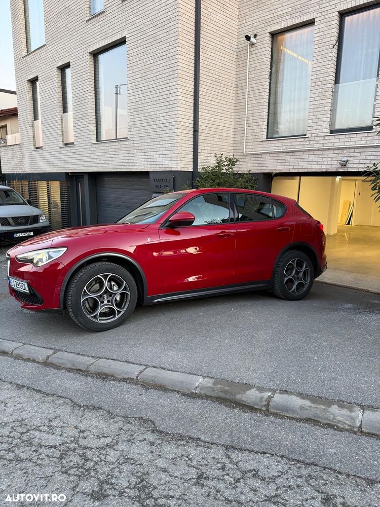 Alfa Romeo Stelvio 2.0 Turbo 16V AT8-Q4 Lusso Ti - 5