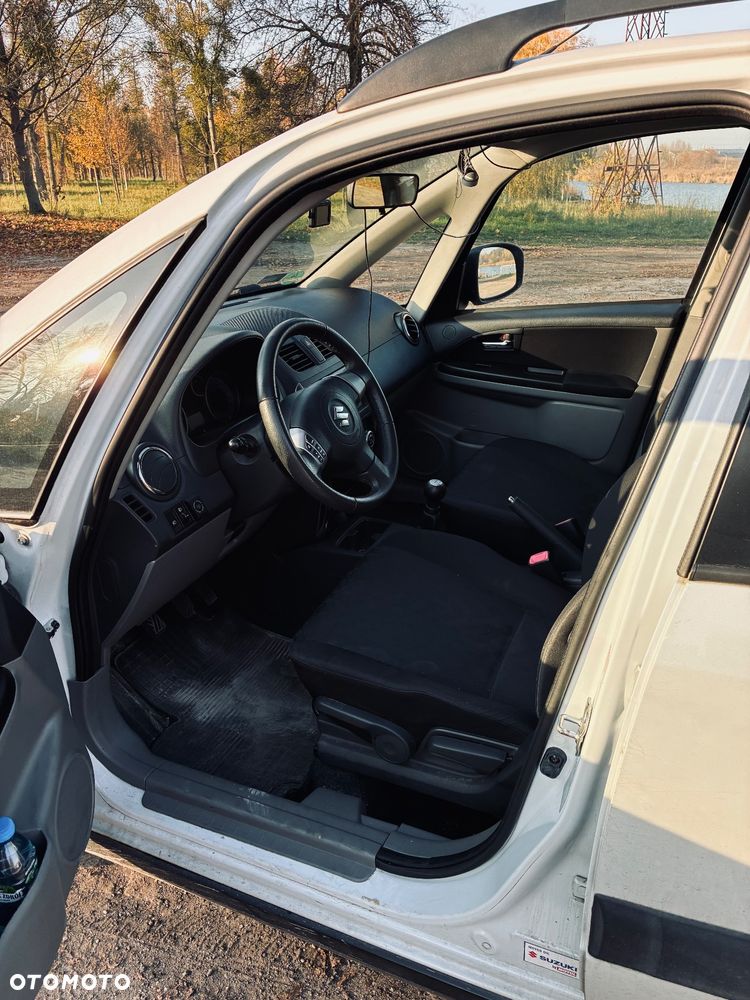 Suzuki SX4 1.6 Premium 4WD - 6