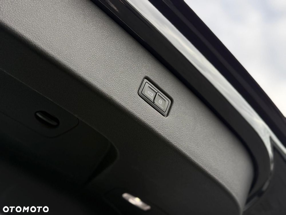 Audi Q5 Sportback - 14