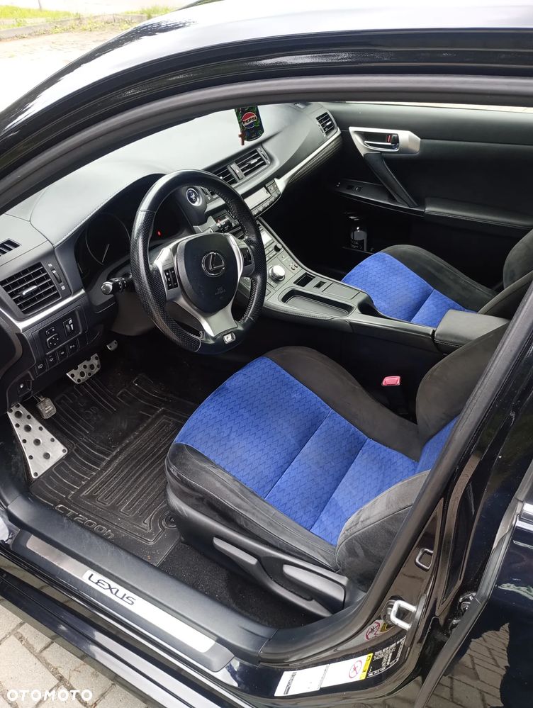 Lexus CT 200h F Sport - 11