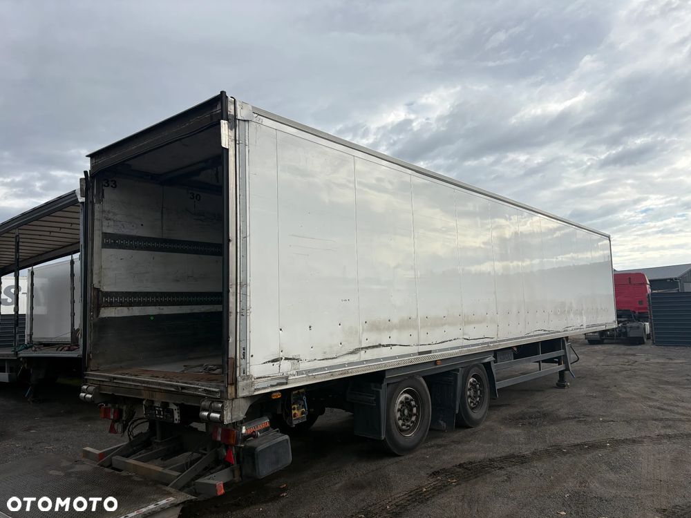 Schmitz Cargobull Chłodnia 2 osie - 4