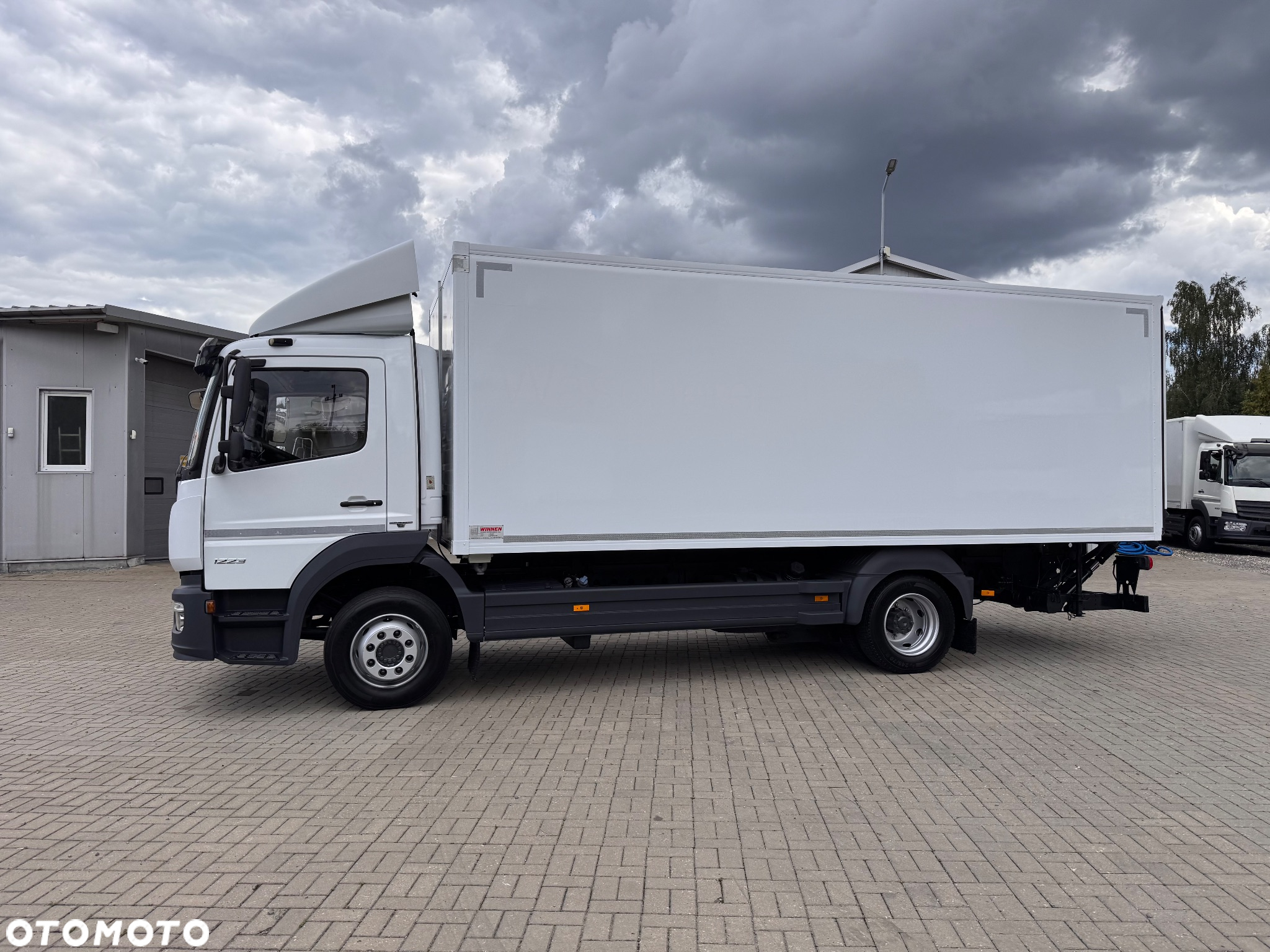 Mercedes-Benz ATEGO - 14