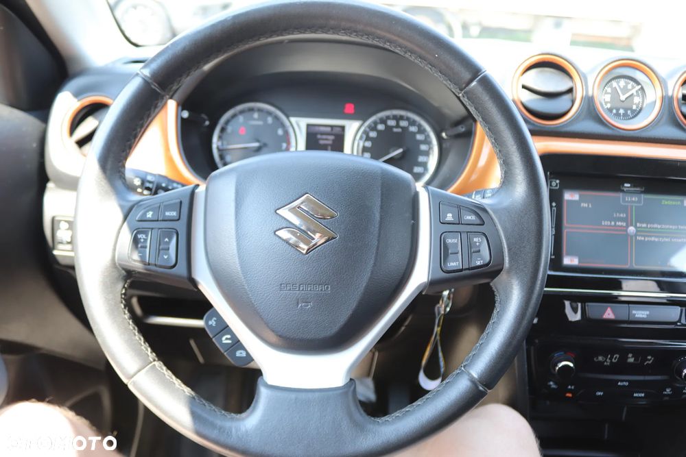 Suzuki Vitara 1.6 Premium 4WD - 34