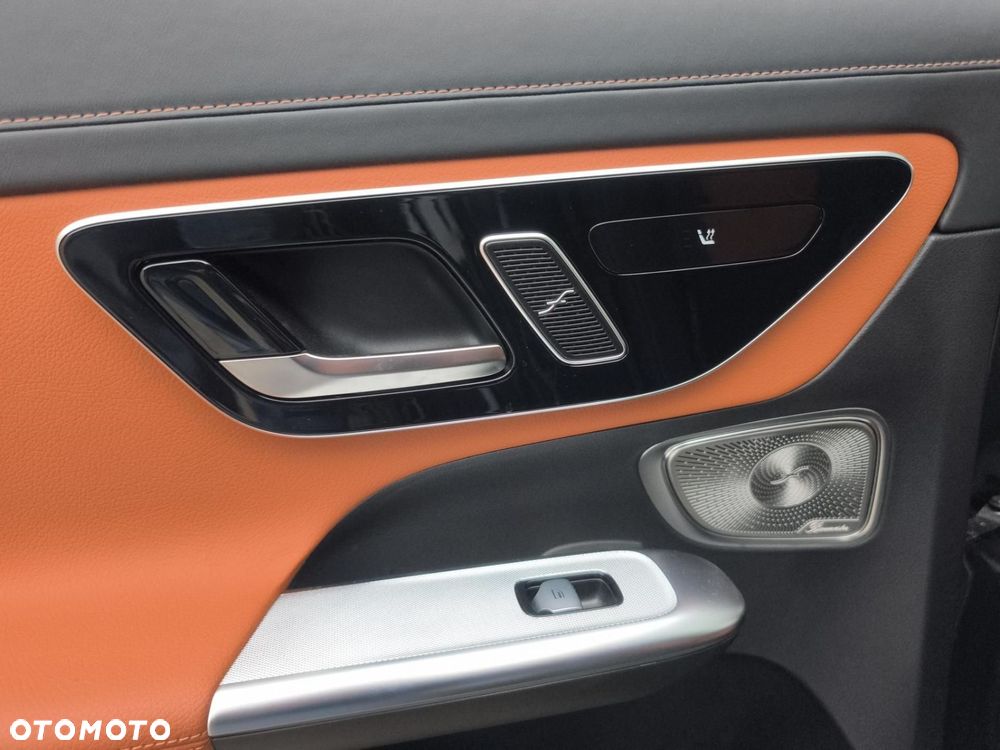 Mercedes-Benz GLC - 24