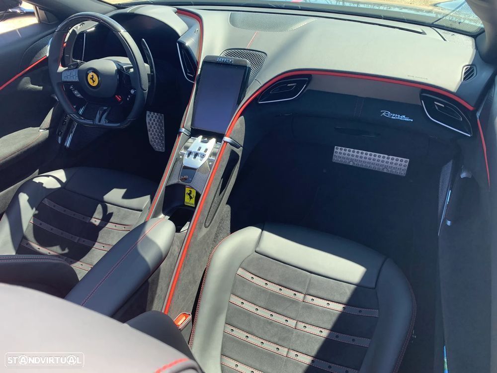 Ferrari Roma Spider - 27