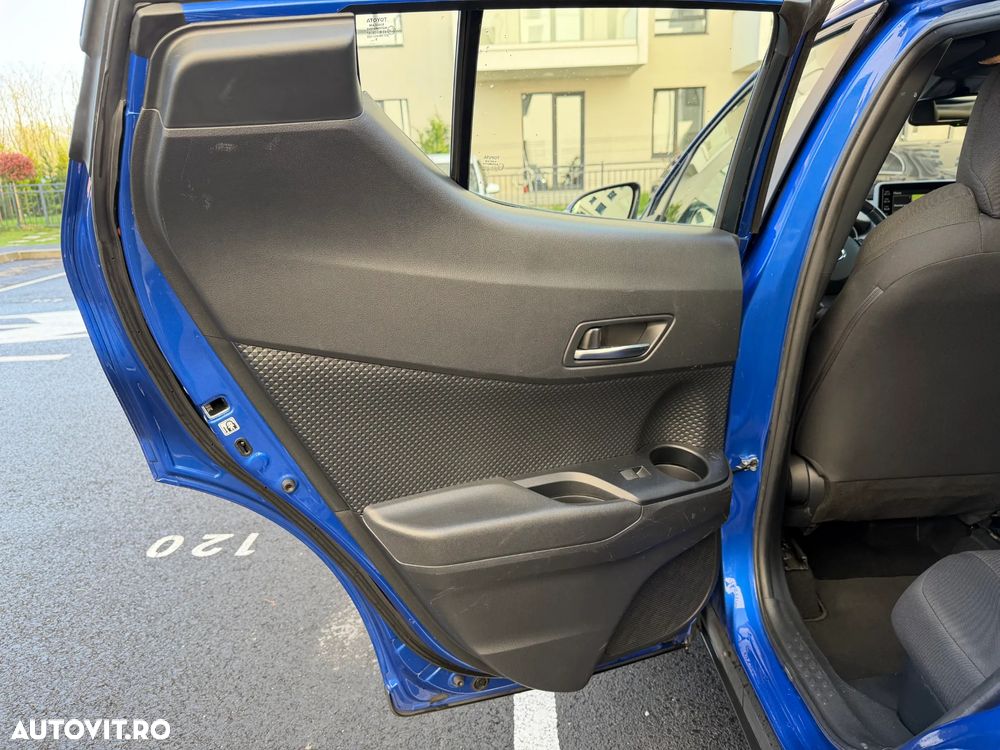 Toyota C-HR Business-Edition - 16