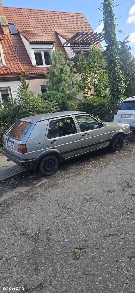Volkswagen Golf - 4