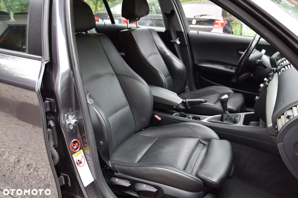 BMW Seria 1 - 23