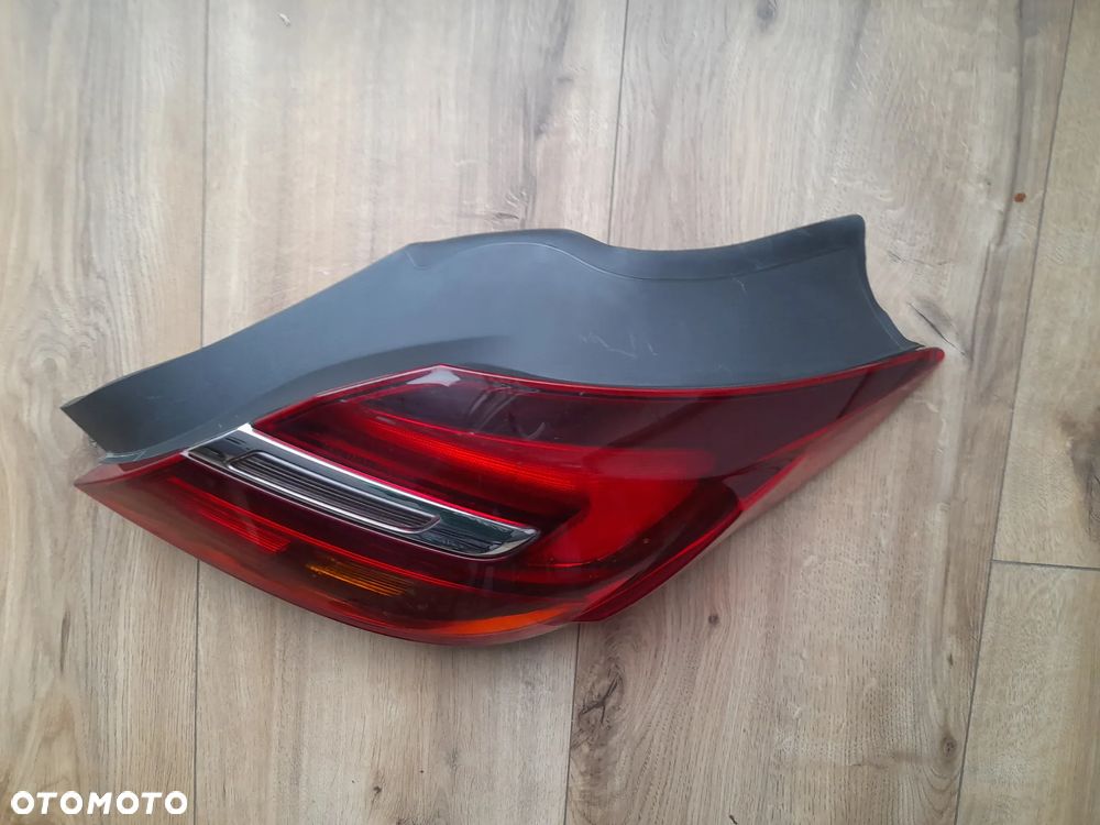 OPEL INSIGNIA A LIFT HB LAMPA TYLNA LEWA TYŁ 13-17