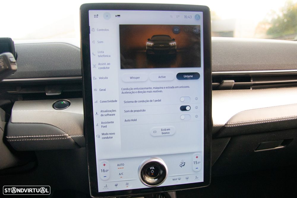 Ford Mustang Mach-E Standard AWD - 40