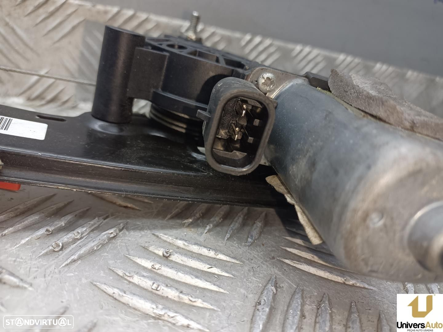 ELEVADOR DE VIDRO FRONTAL ESQUERDO FIAT PUNTO -51786729 - 2