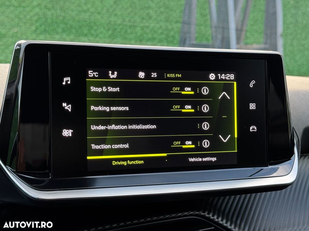 Peugeot 2008 PureTech 100 Allure - 32