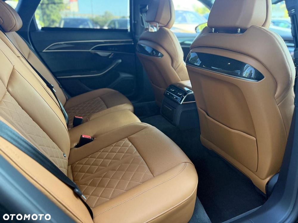 Audi S8 TFSI mHEV Quattro Tiptr - 28