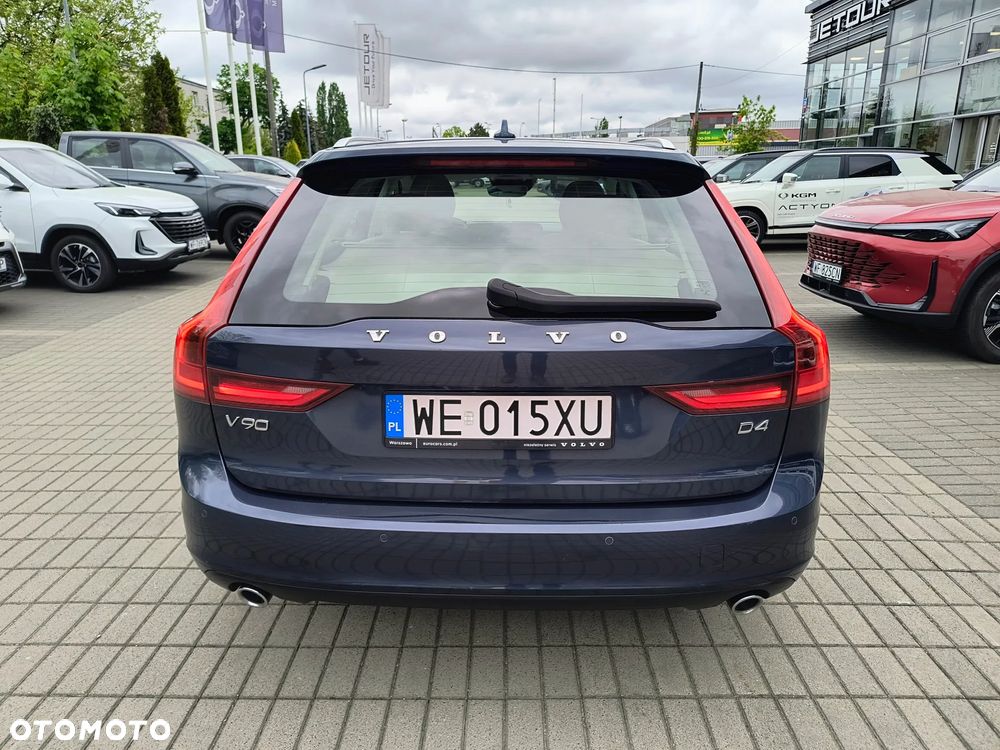 Volvo V90 D4 Momentum Pro - 5