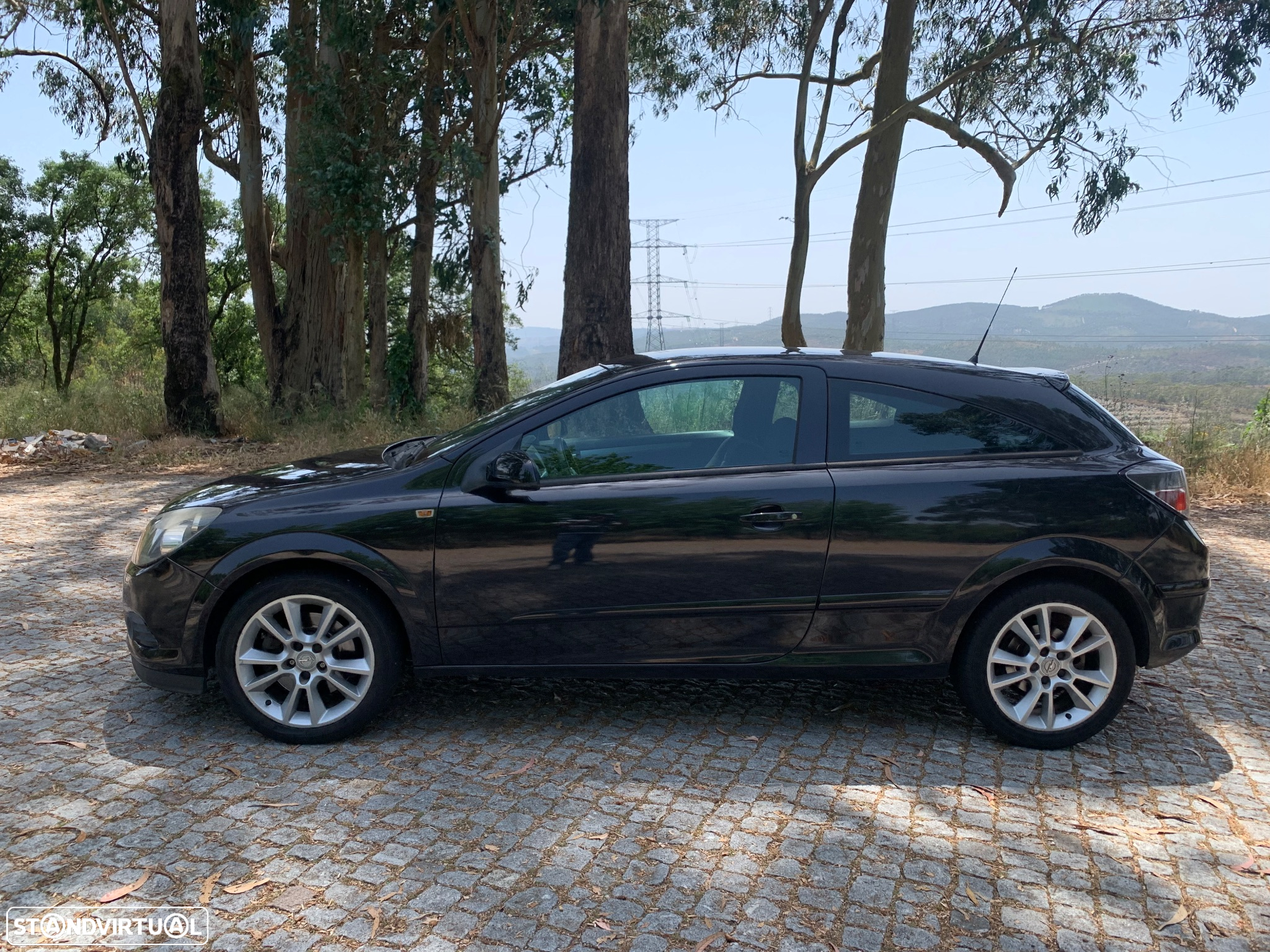 Opel Astra GTC 1.7 CDTi - 3