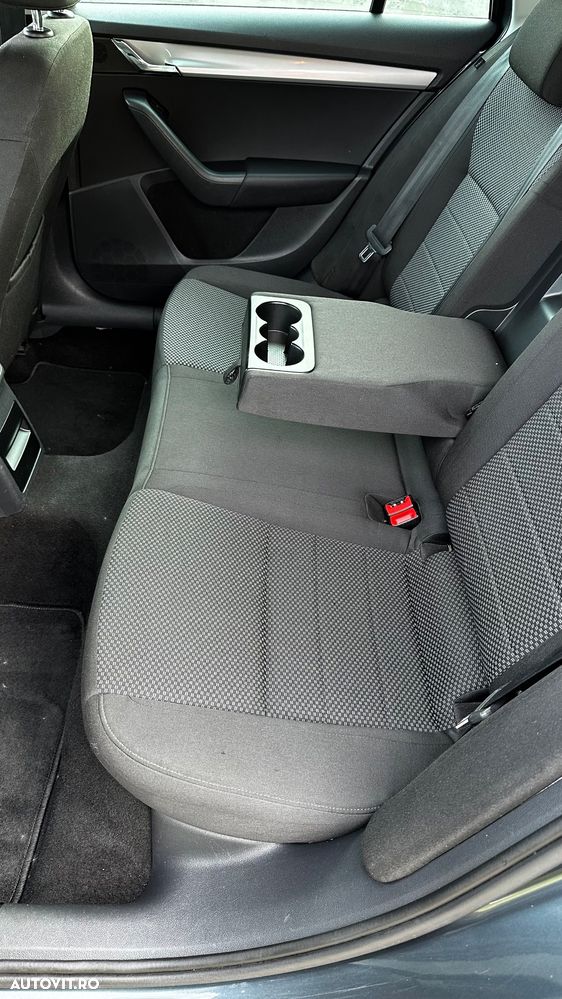 Skoda Octavia 1.2 TSI DSG Ambition - 9