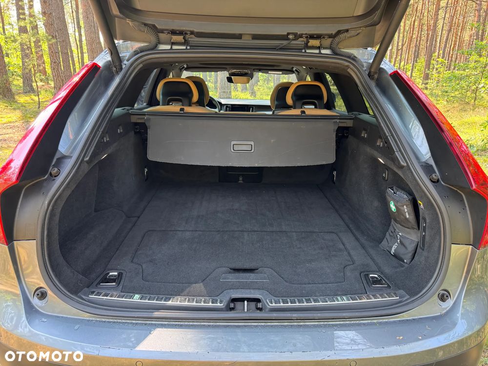 Volvo V90 Cross Country T5 AWD Geartronic Pro - 11