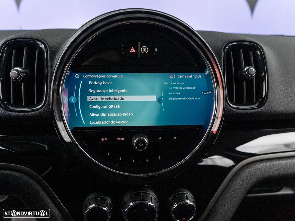 MINI Countryman Cooper SE Premium Essential Auto - 33