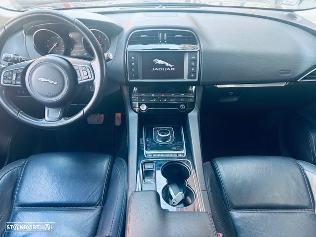 Jaguar F-Pace 2.0 i4D Prestige AWD Aut. - 5