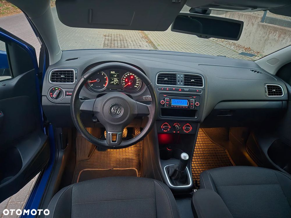Volkswagen Polo 1.2 Team - 16