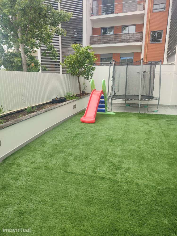 Excelente apartamento T2 com TERRAÇO, situado no Murganhal – Laveiras. - Grande imagem: 2/19