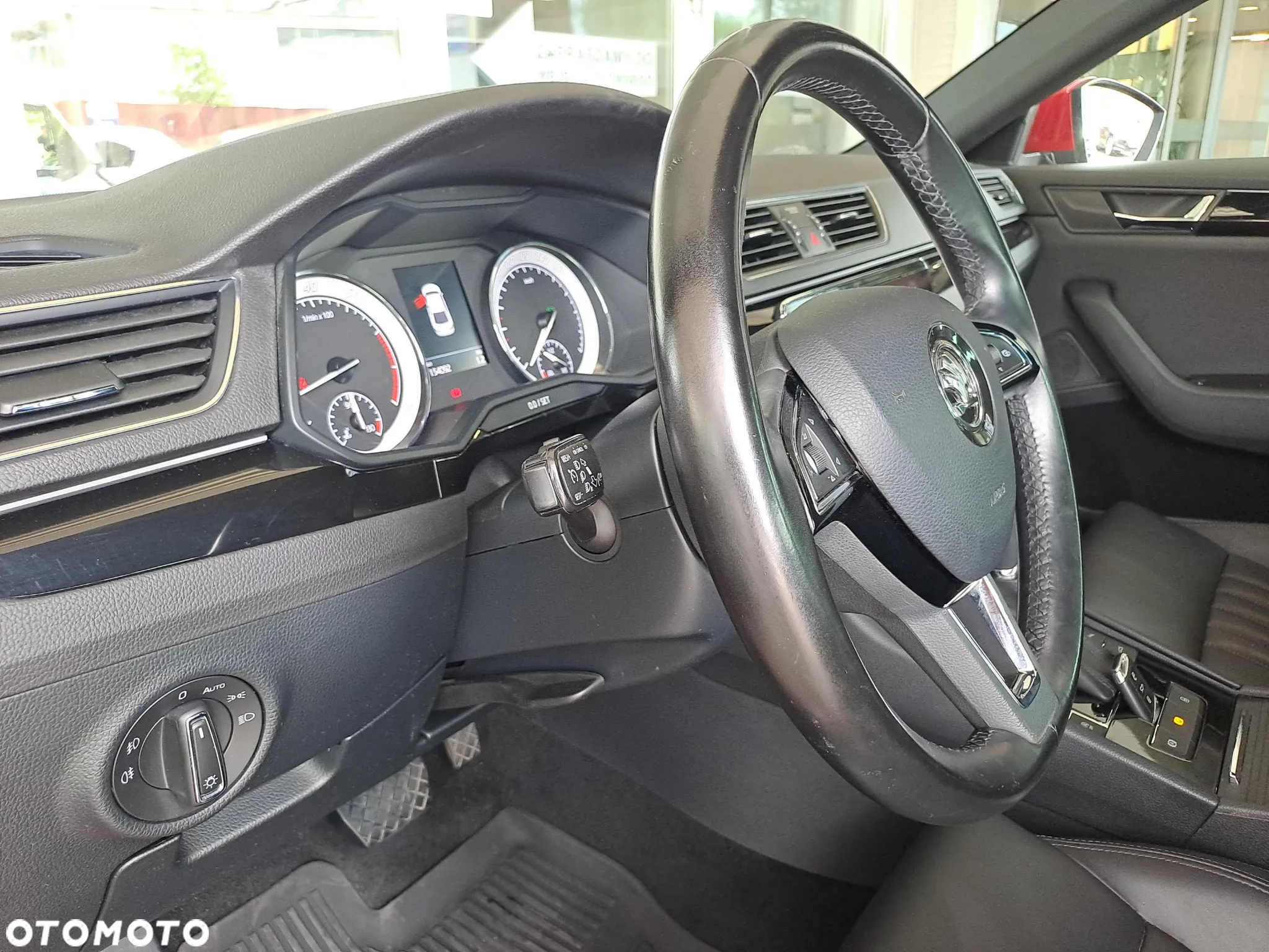 Skoda Superb 1.8 TSI L&K DSG - 14