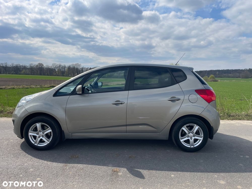 Kia Venga 1.6 L - 17