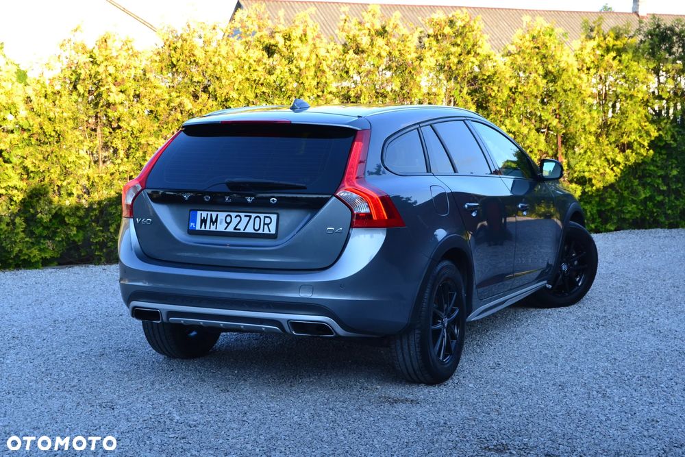 Volvo V60 Cross Country D4 Drive-E Momentum - 18