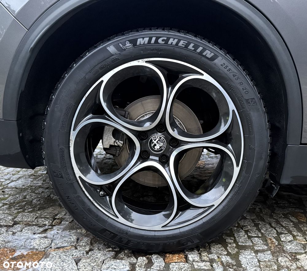 Alfa Romeo Stelvio 2.0 Turbo B-Tech Edition Q4 - 5