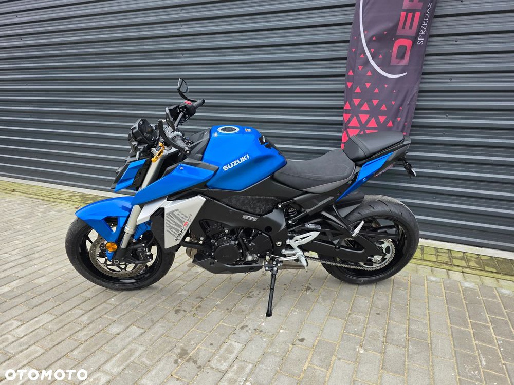 Suzuki GSX - 5