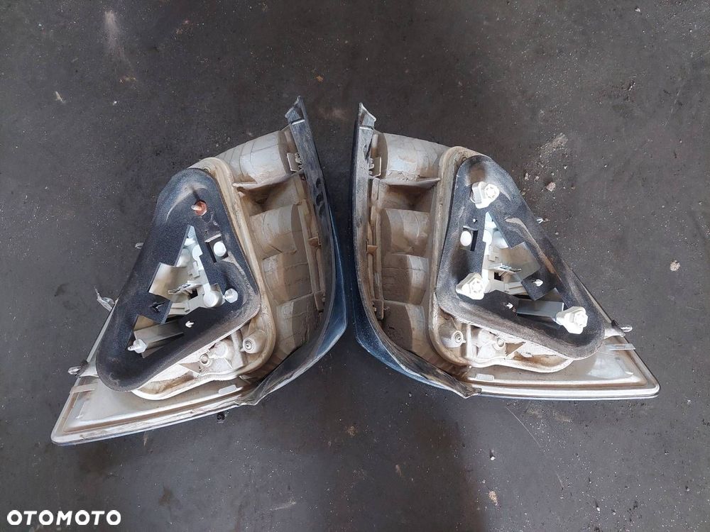 KOMPLETNY TYŁ KLAPA BAGAŻNIKA ZDERZAK TYŁ LAMPY ASTRA H LIFT KOMBI Z20R - 3